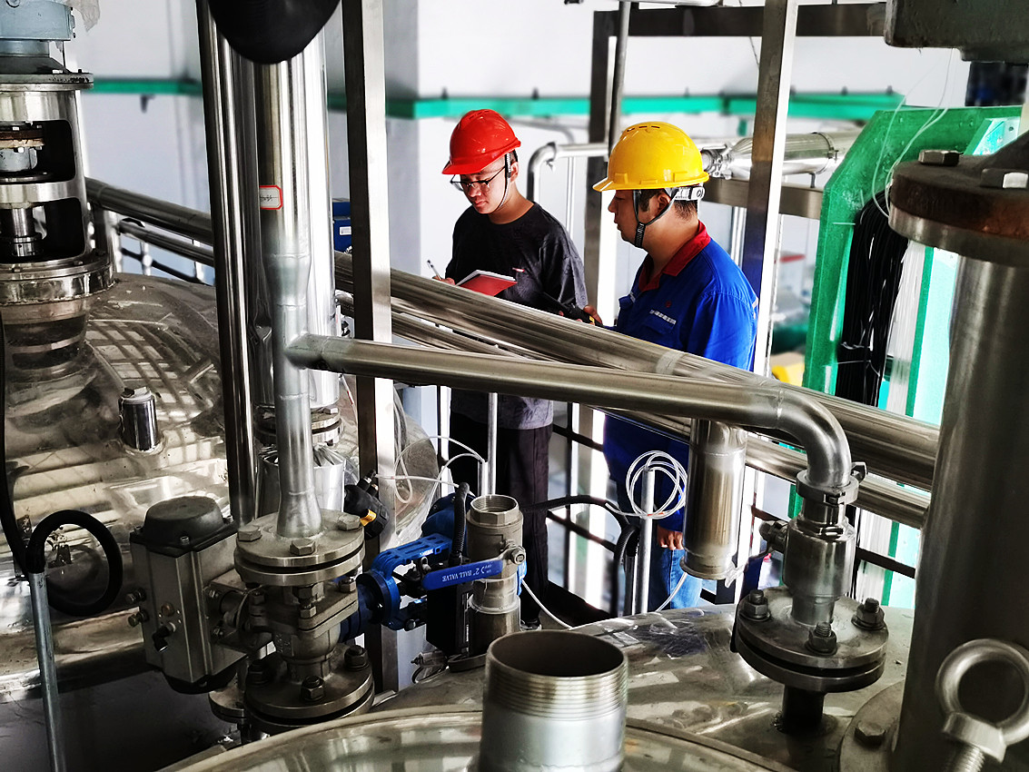 藻源生物刺激素项目准期建成试车.jpg